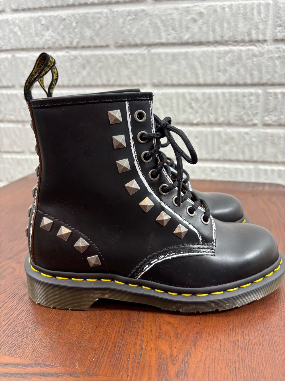 Dr. Martens 1460 Stud Lace-Up Boots Black Leather Punk Studded Womens 5 - Picture 5 of 11